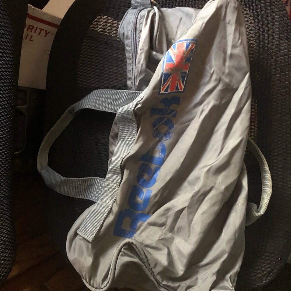Vintage Reebok Duffle Bag- 523 $12 or 🎉